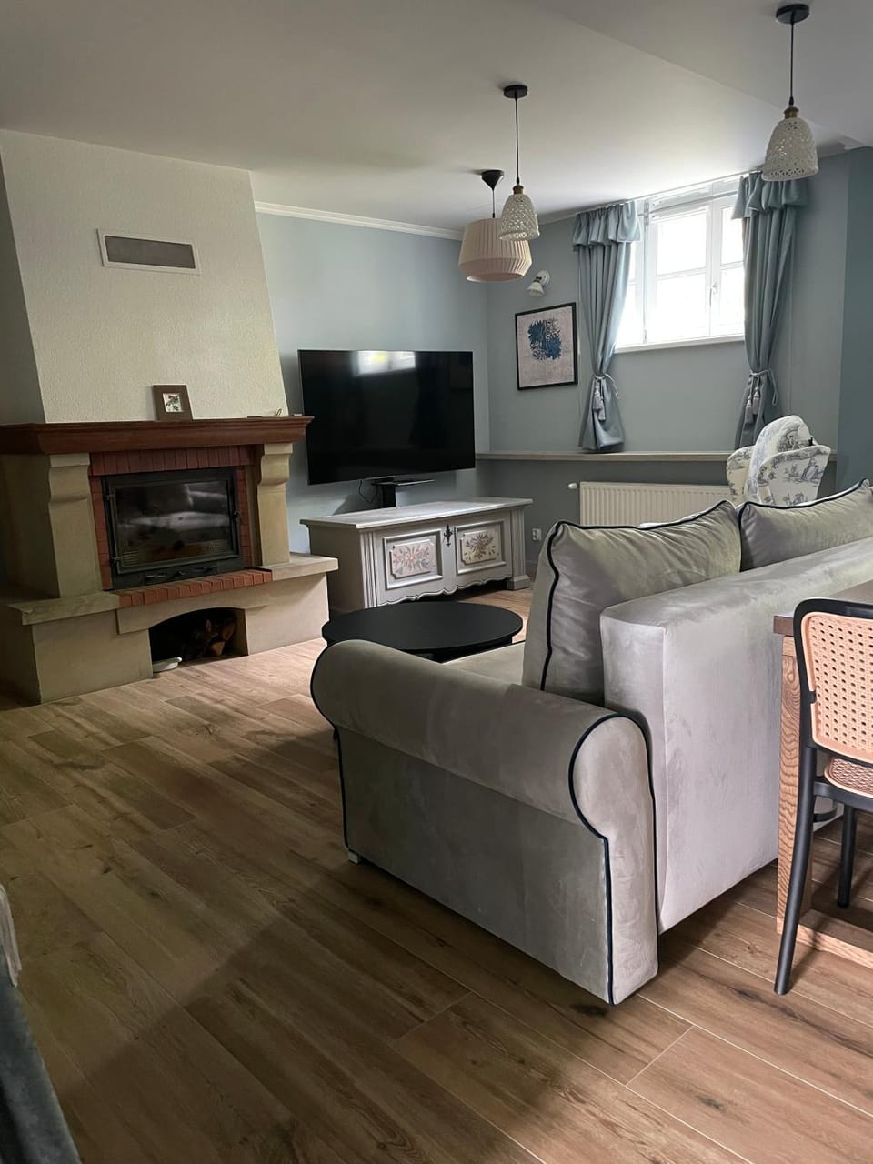 Photo of the whole room