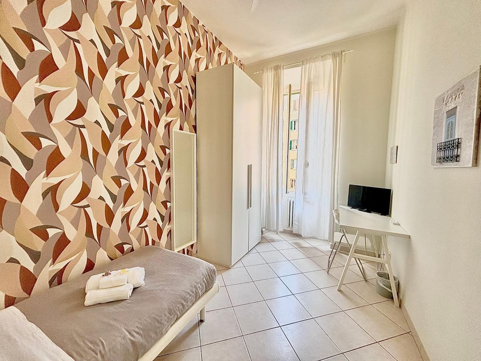 Enjoy Ponte Lungo House in Rome