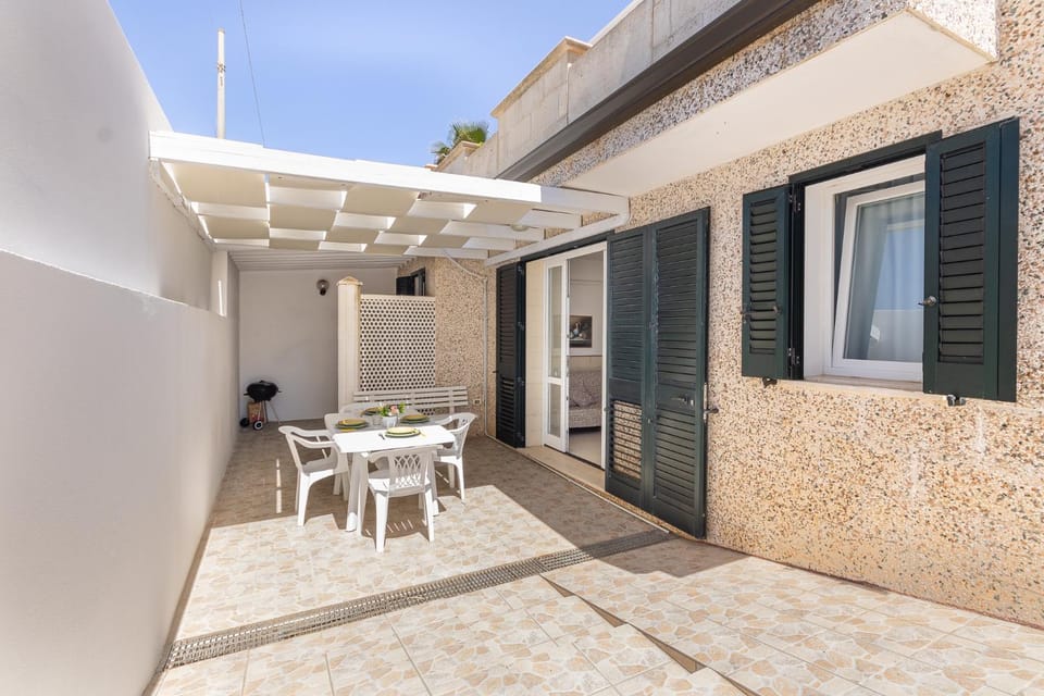 Property building, Balcony/Terrace