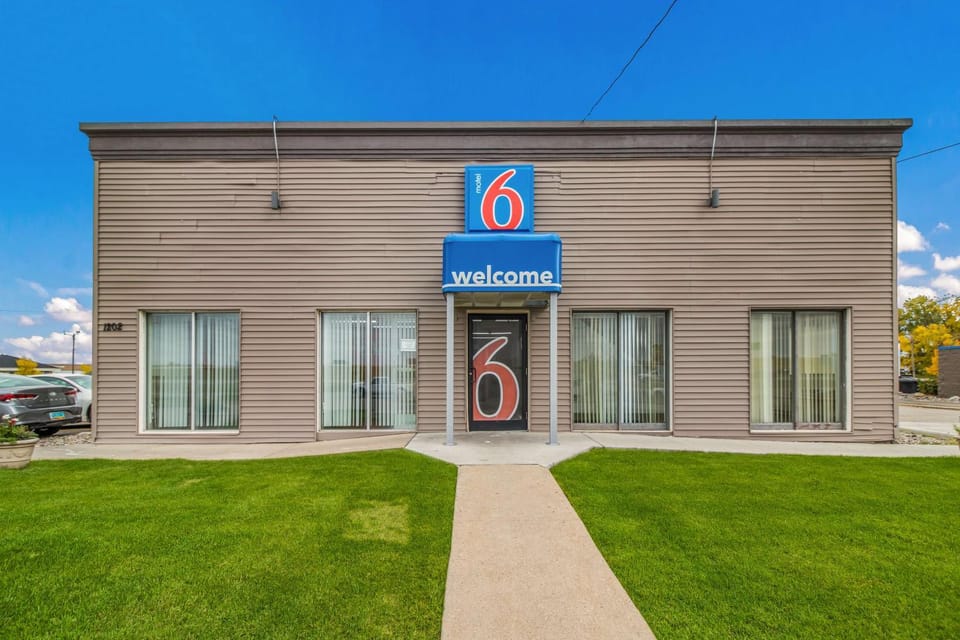 Property building, On site
