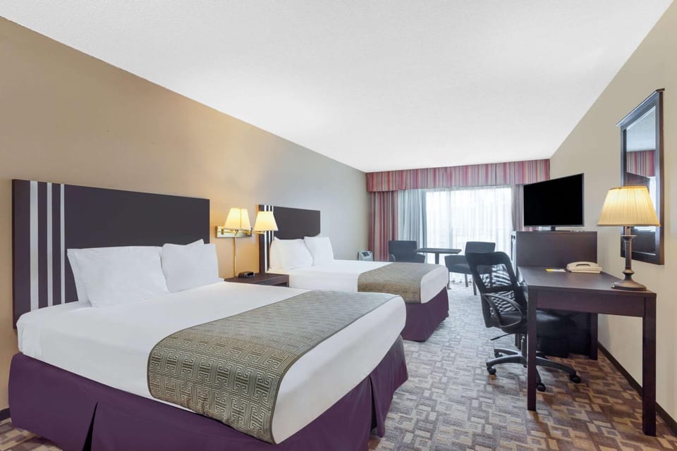 Photo of the whole room, On site