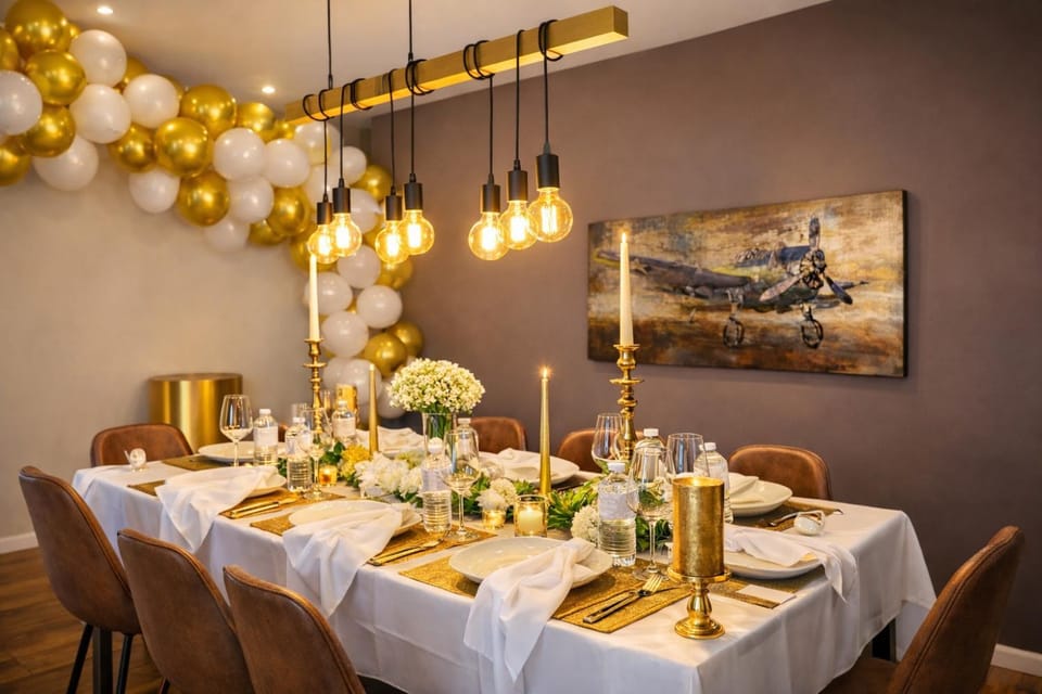 Food and drinks, Seating area, Dining area, Food, wedding