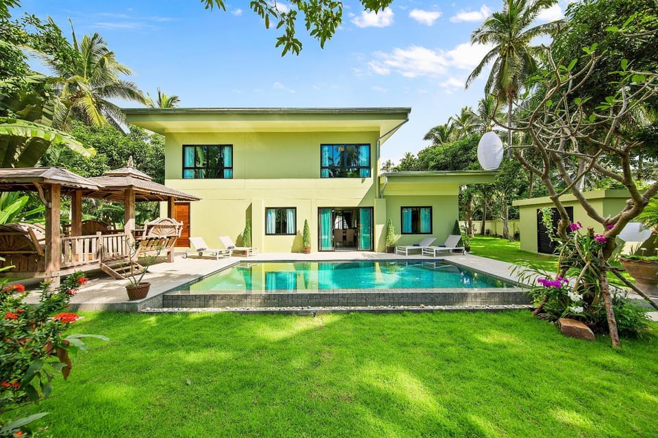Patio, Facade/entrance, Garden, Garden, Balcony/Terrace, Seating area, Swimming pool, Swimming pool