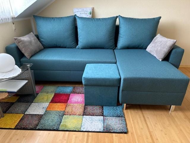 Living room, Photo of the whole room, Decorative detail, Seating area