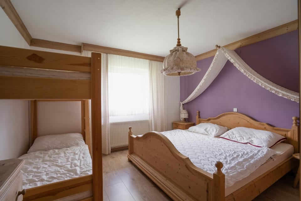 Bed, Photo of the whole room, Bedroom, bunk bed