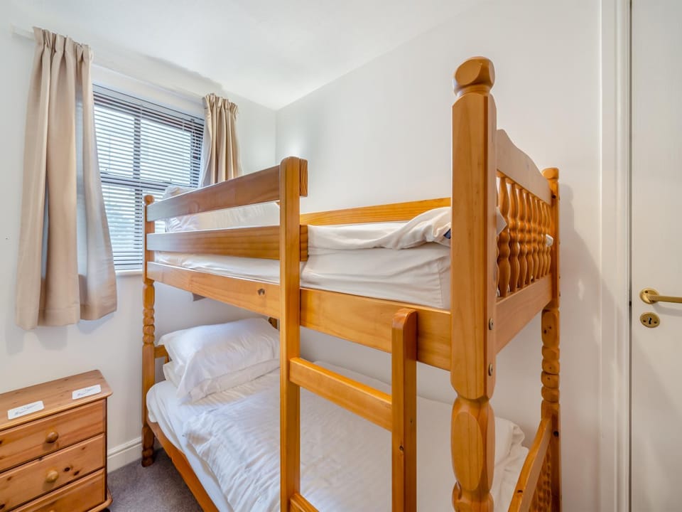 bunk bed
