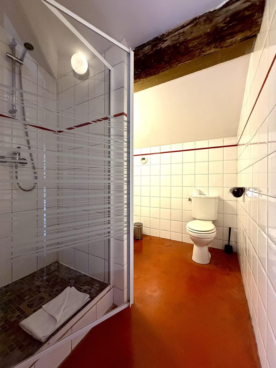 Restaurant/places to eat, Bathroom
