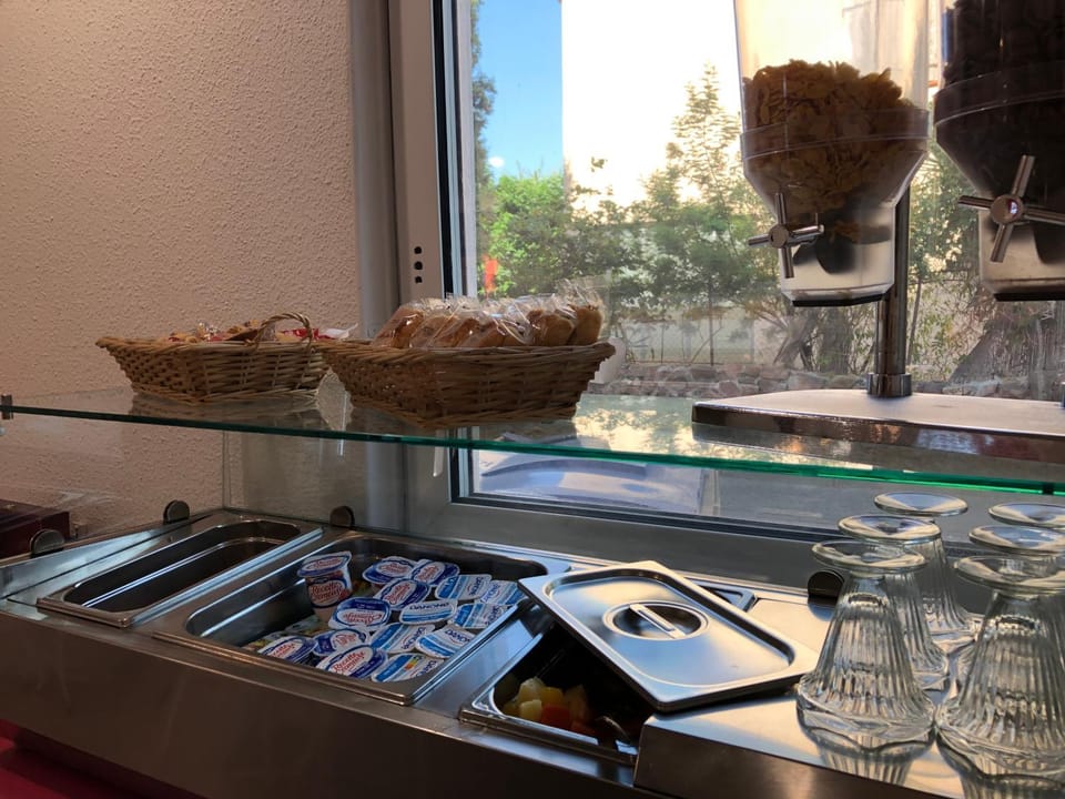 Hôtel Triotel Hotel in French Riviera