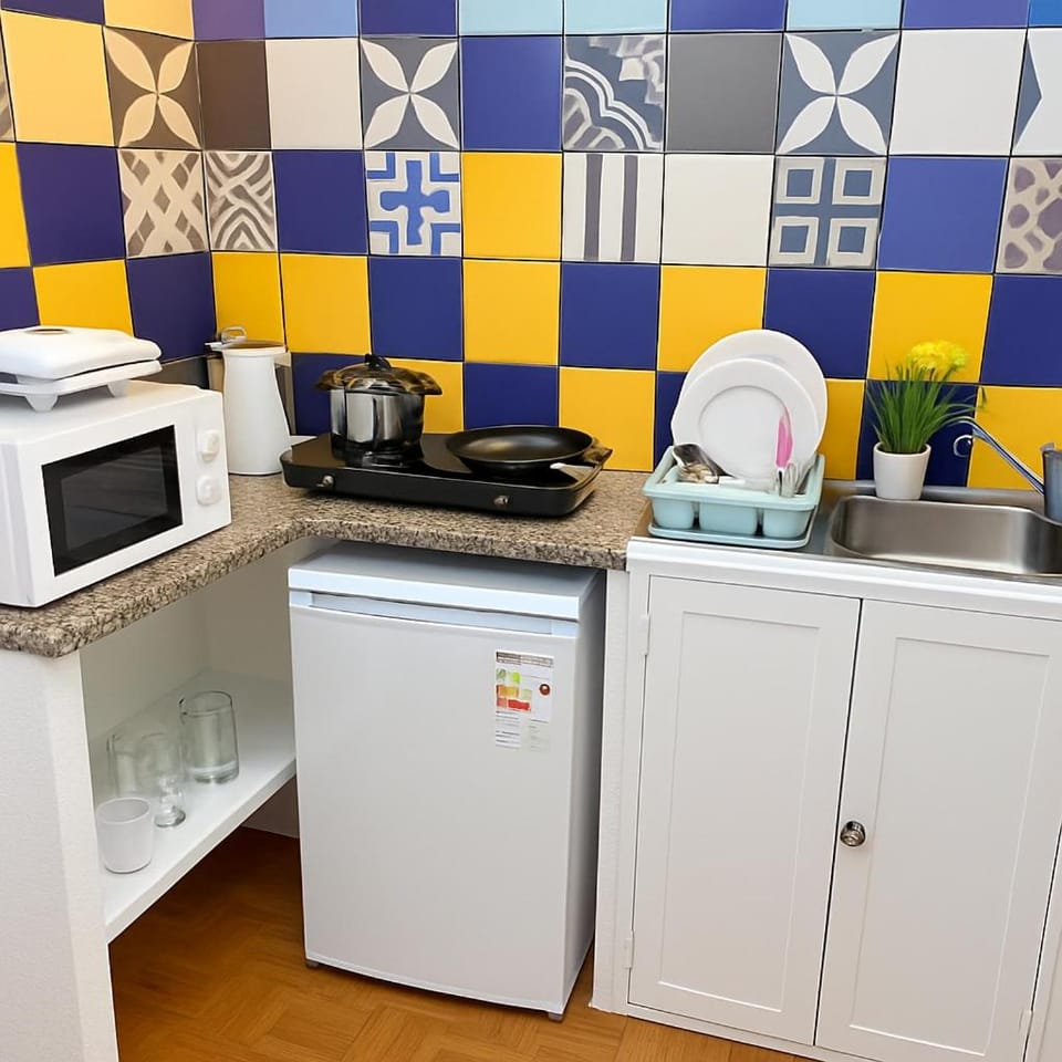 Lagos Central Suite DBV Guesthouse Hostel in Lagos