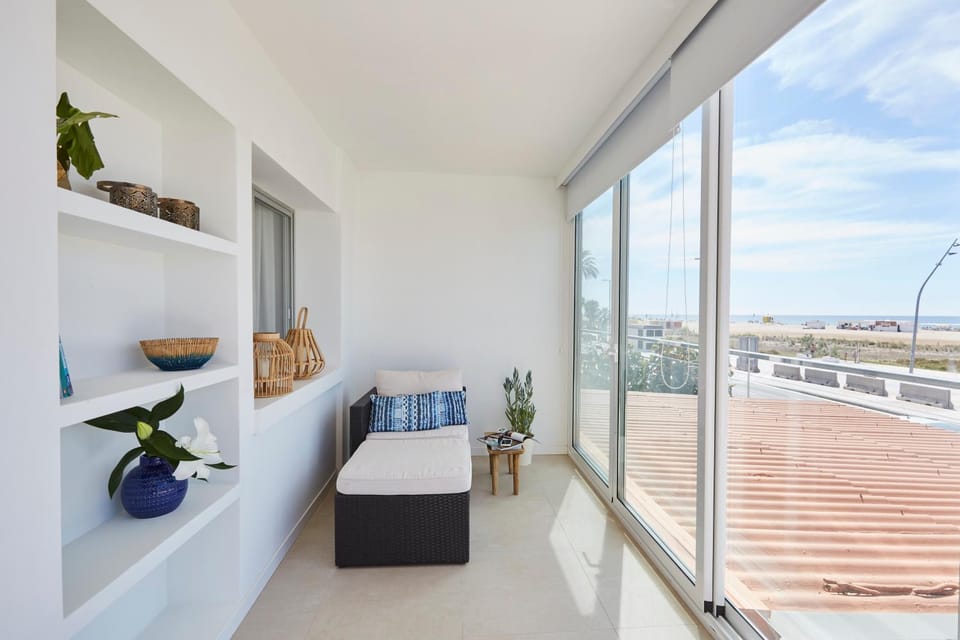 Sunny Beachfront Escape Apartment in Castelldefels