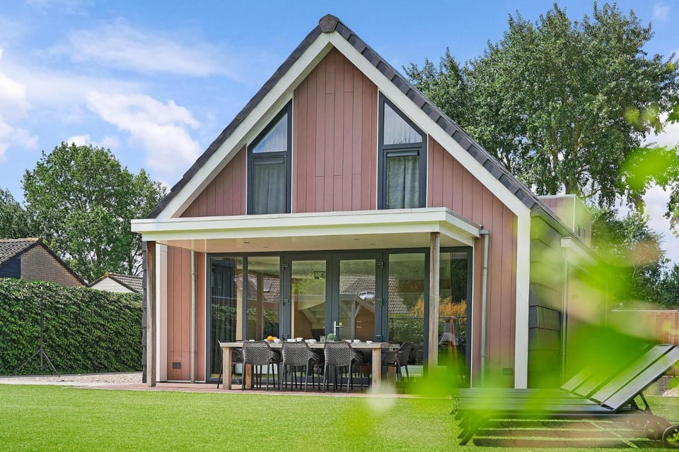 Oude Nieuwelandseweg 33A - Ouddorp - Villa IJsvogel (with jacuzzi, extra costs for use) Villa in Ouddorp