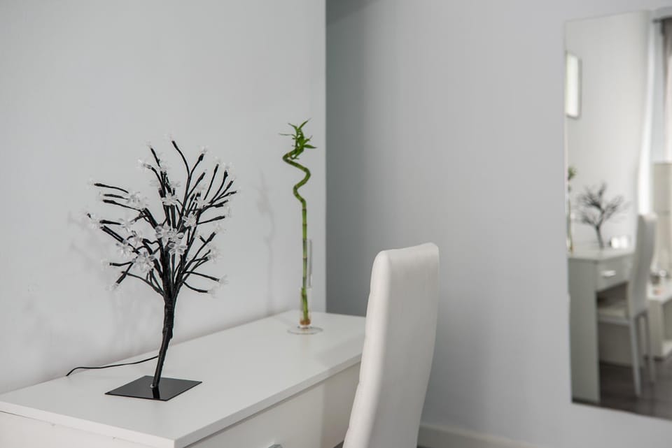 Apartamentos Turísticos Domus Seleqtia Plaza Mayor Apartment in Cáceres‎