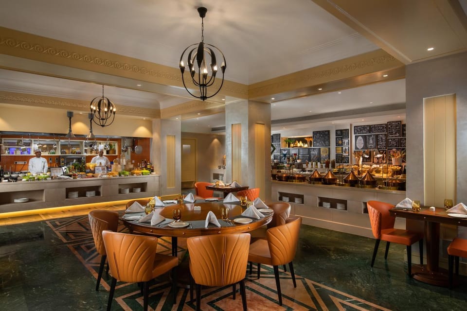 Restaurant/places to eat, Breakfast, Buffet breakfast