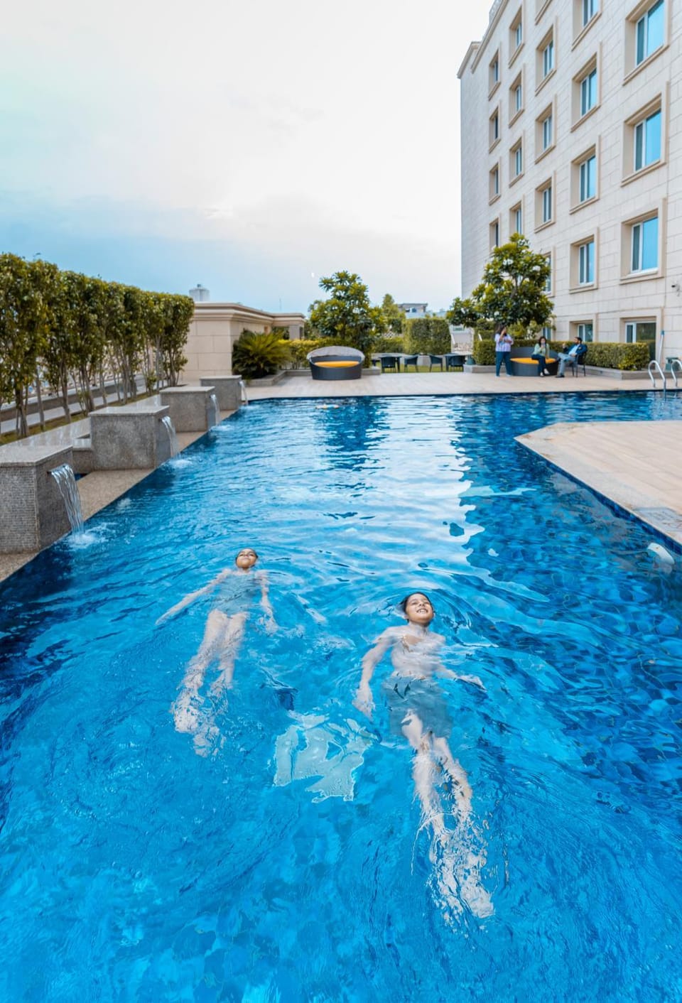 Swimming pool, Swimming pool