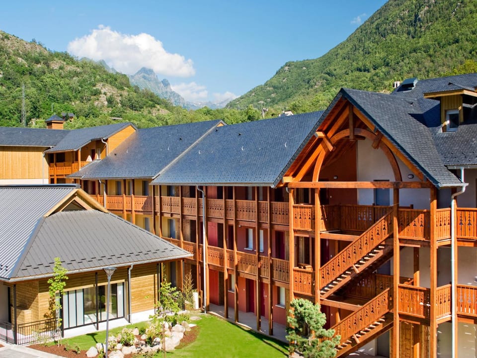 Facade/entrance, Natural landscape, Mountain view