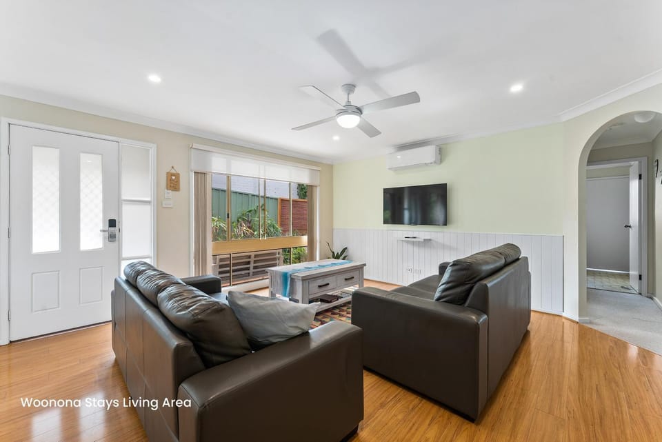 TV and multimedia, Living room, Evening entertainment, air conditioner