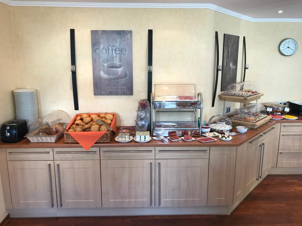 Buffet breakfast