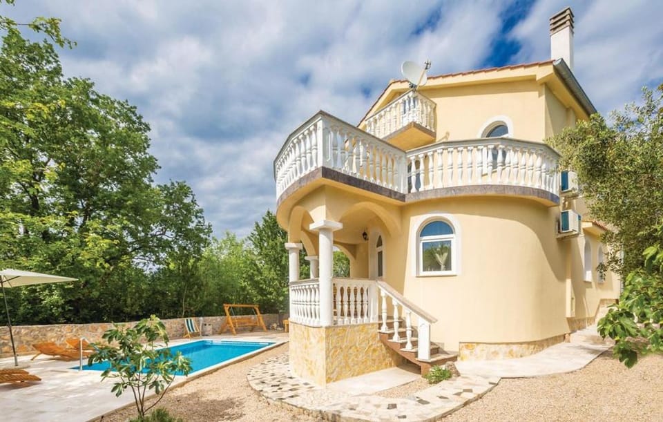 Patio, Balcony/Terrace, Swimming pool