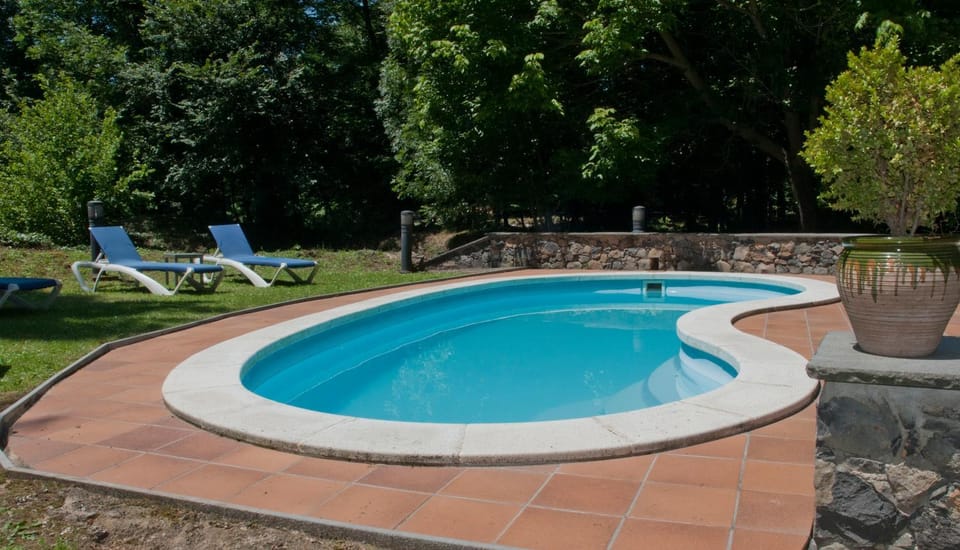 Swimming pool, Swimming pool