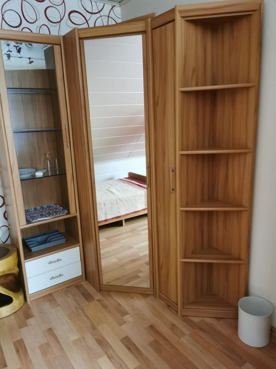 Coffee/tea facilities, Photo of the whole room, Bedroom, wardrobe