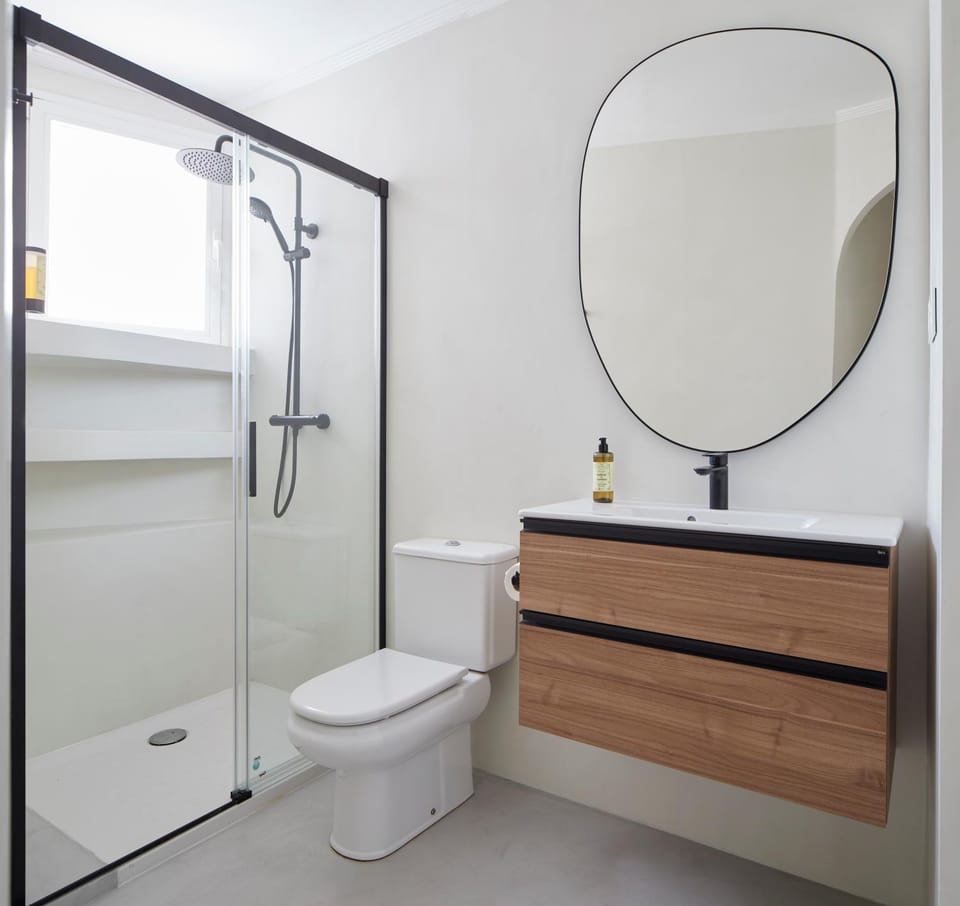Shower, Bathroom