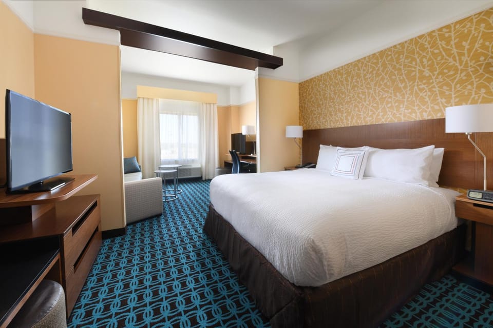 Fairfield Inn & Suites by Marriott Fort Worth South/Burleson Hotel in Burleson