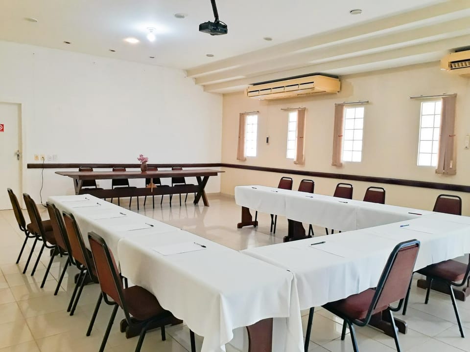 Meeting/conference room