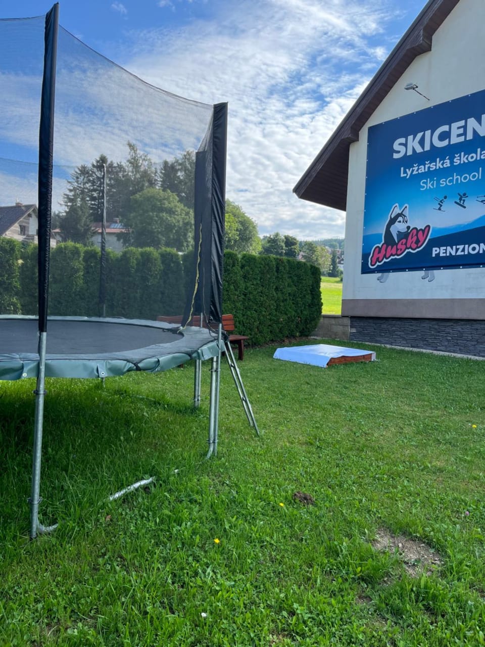 Penzion Husky Bed and Breakfast in Lower Silesian Voivodeship