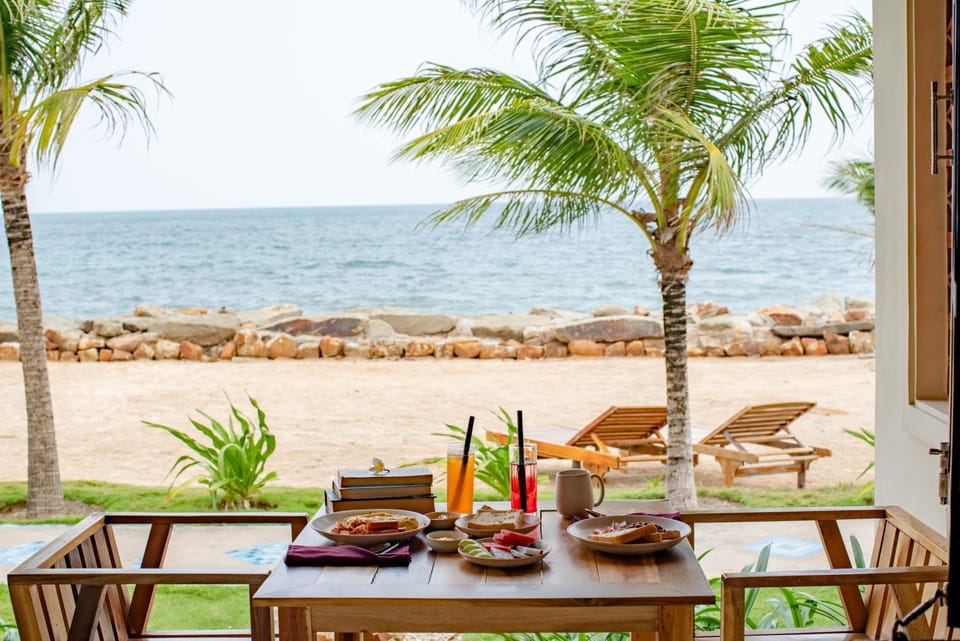 Sea view, Breakfast