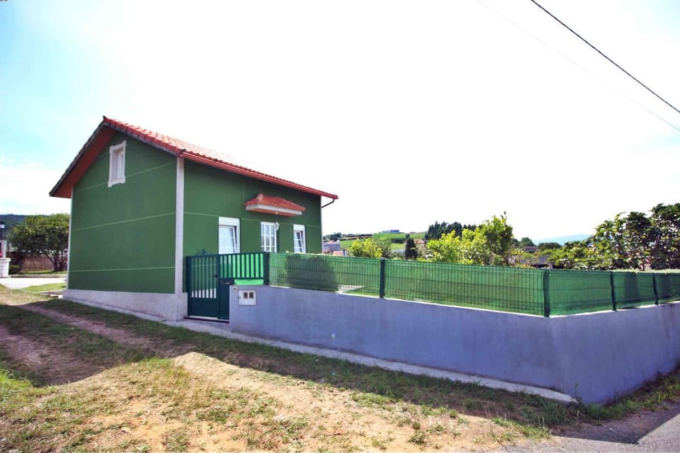 Casa Tella House in Bergantiños