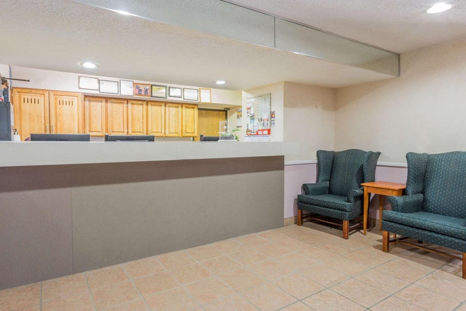 Lobby or reception, On site