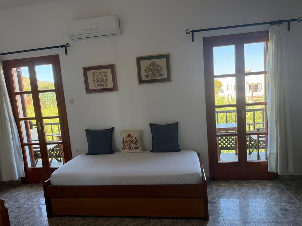 Pagonis Studios Skyros Apartment in Euboea