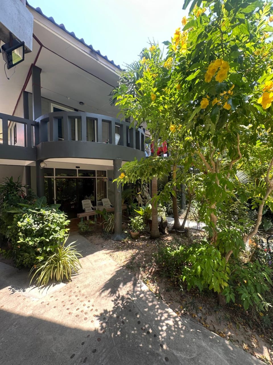 Lanta Garden Home Bed and Breakfast in Sala Dan
