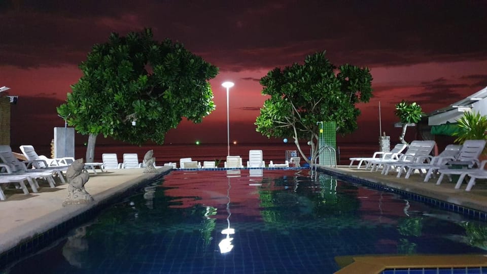 Pool view, Swimming pool