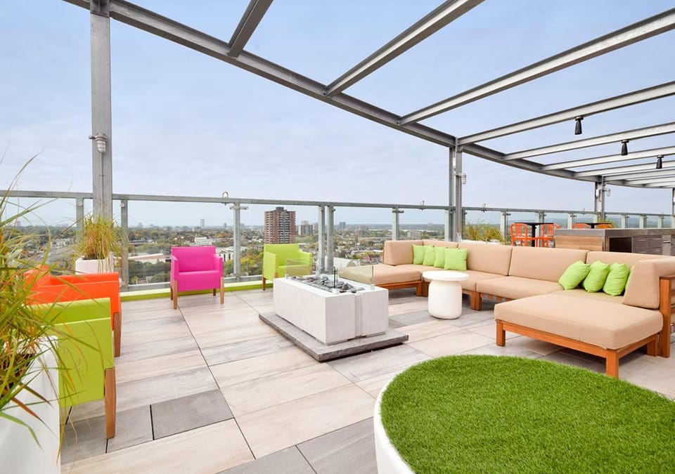 Property building, BBQ facilities, Balcony/Terrace