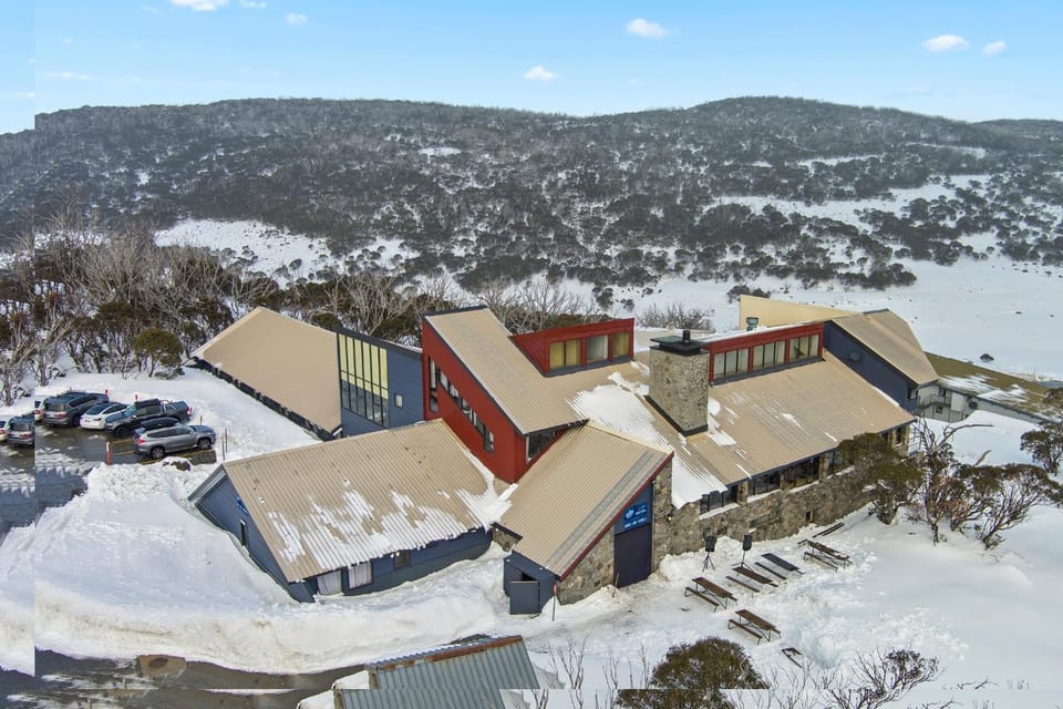 Snowy Gums Smiggins Hotel in Perisher Valley