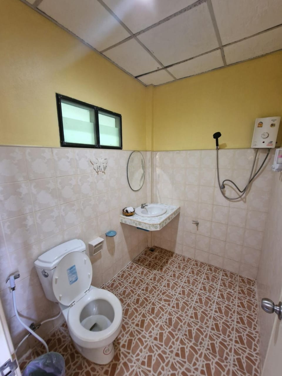 Shower, Toilet, Bathroom