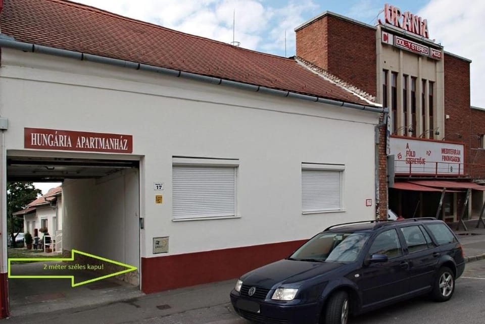 Property building, Street view, Location