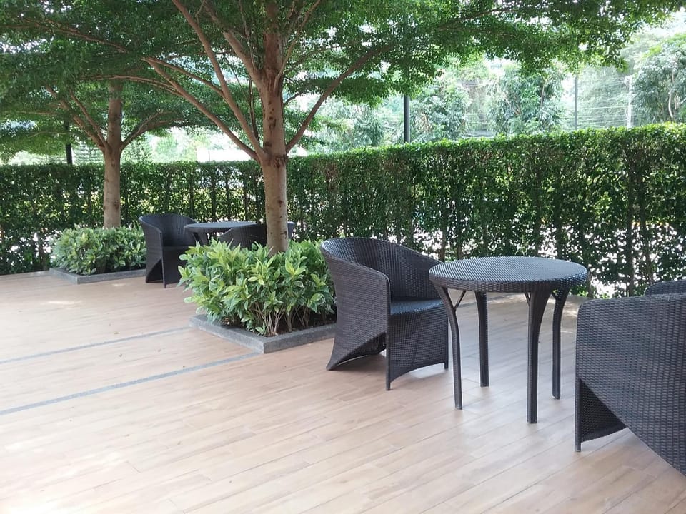 Baan Khao Yai Apartment in Laos