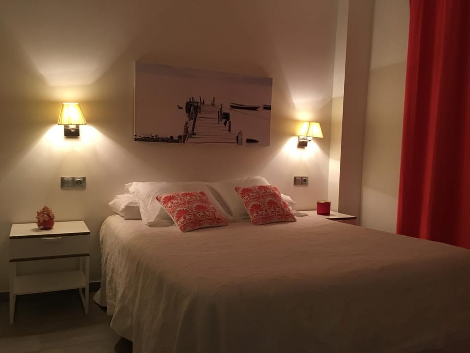Bed, Photo of the whole room