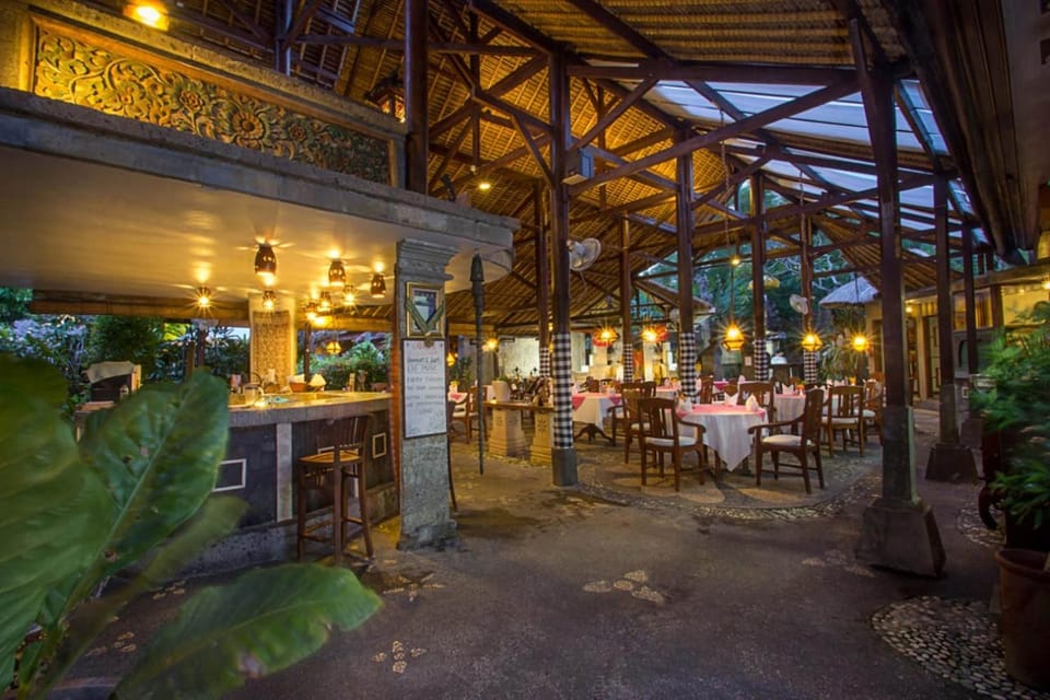 Restaurant/places to eat, Restaurant/places to eat, Garden, Lounge or bar, Decorative detail, Decorative detail, Seating area, Dining area, Garden view, Garden view, Pool view, Pool view, Area and facilities, Area and facilities, Swimming pool, Swimming pool