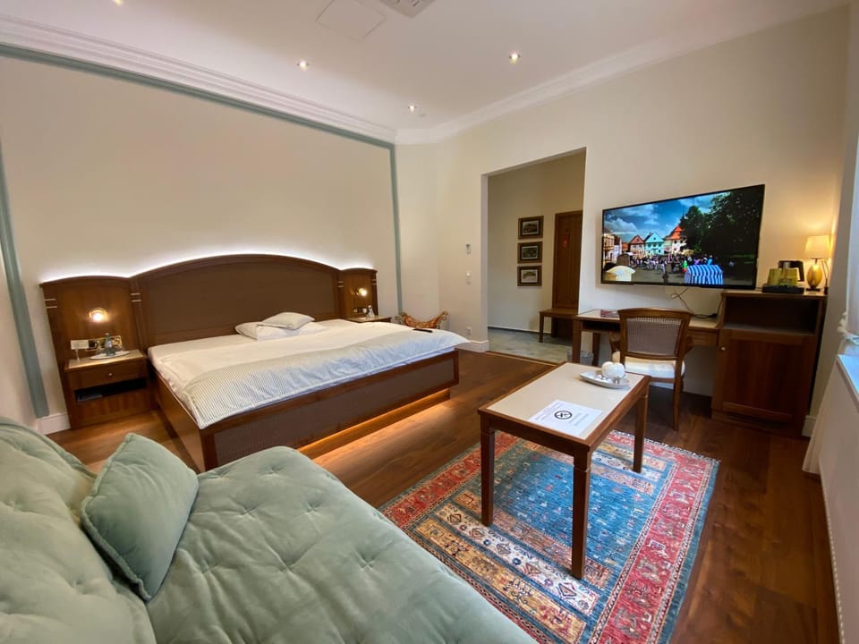Communal lounge/ TV room, Bathroom, Bedroom