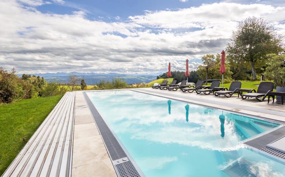 Pool view, Swimming pool