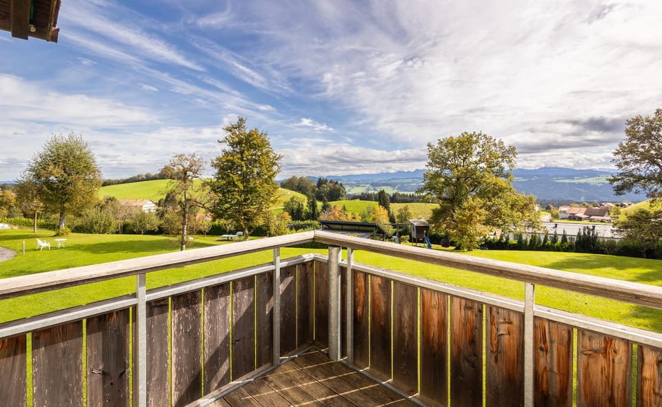 View (from property/room), Balcony/Terrace, Mountain view
