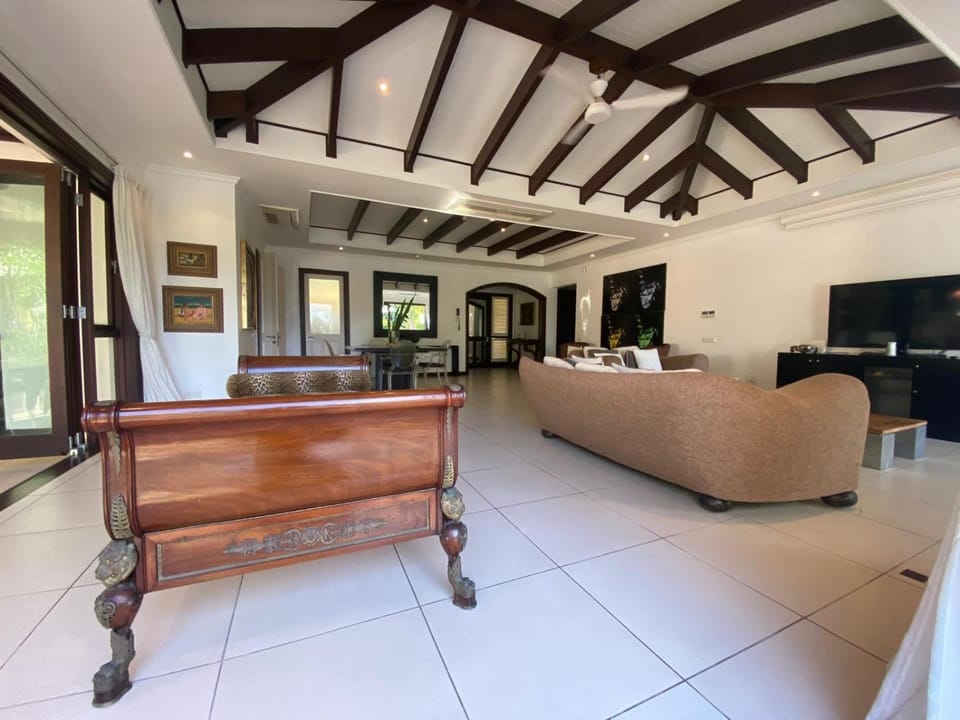 Eden Island Luxury Villa 235 Villa in Africa