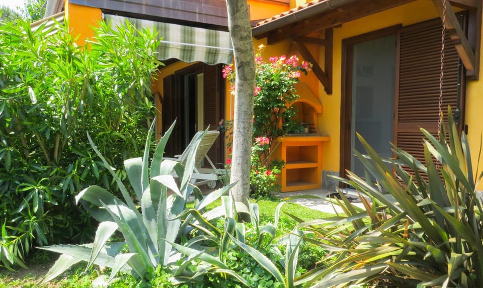 Garden, Garden view