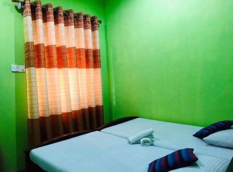Kumari Guest House Bed and Breakfast in Central Province