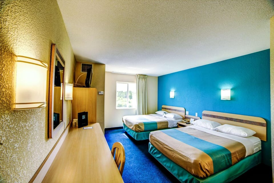 TV and multimedia, Bedroom, On site