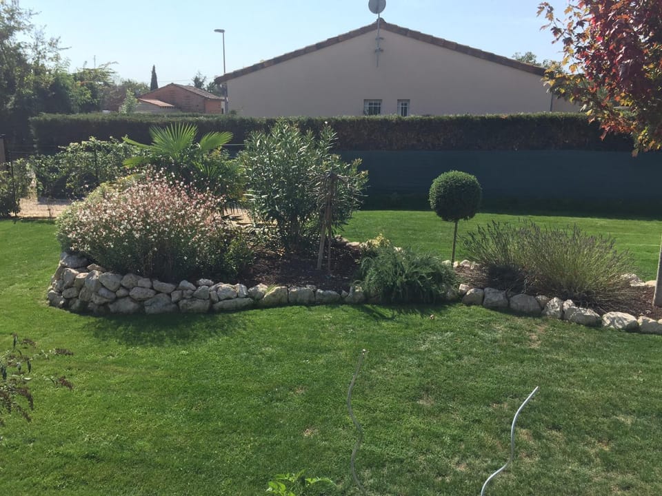 Chambres d'hotes ASAM Bed and Breakfast in Occitanie