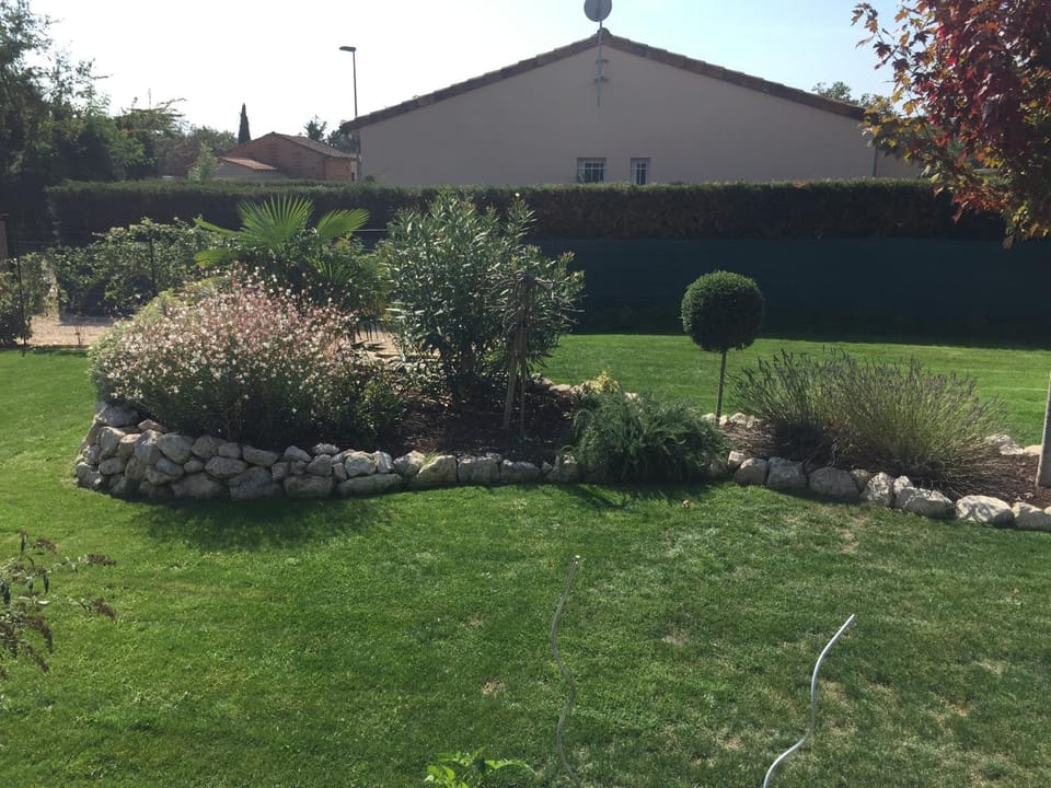 Chambres d'hotes ASAM Bed and Breakfast in Occitanie